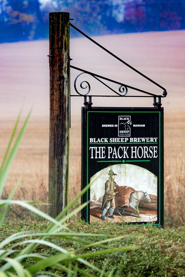 The Pack Horse Inn Chathill Exterior photo